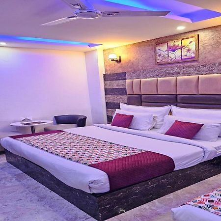 Hotel Tu Casa International Near Delhi Airport ニューデリー エクステリア 写真