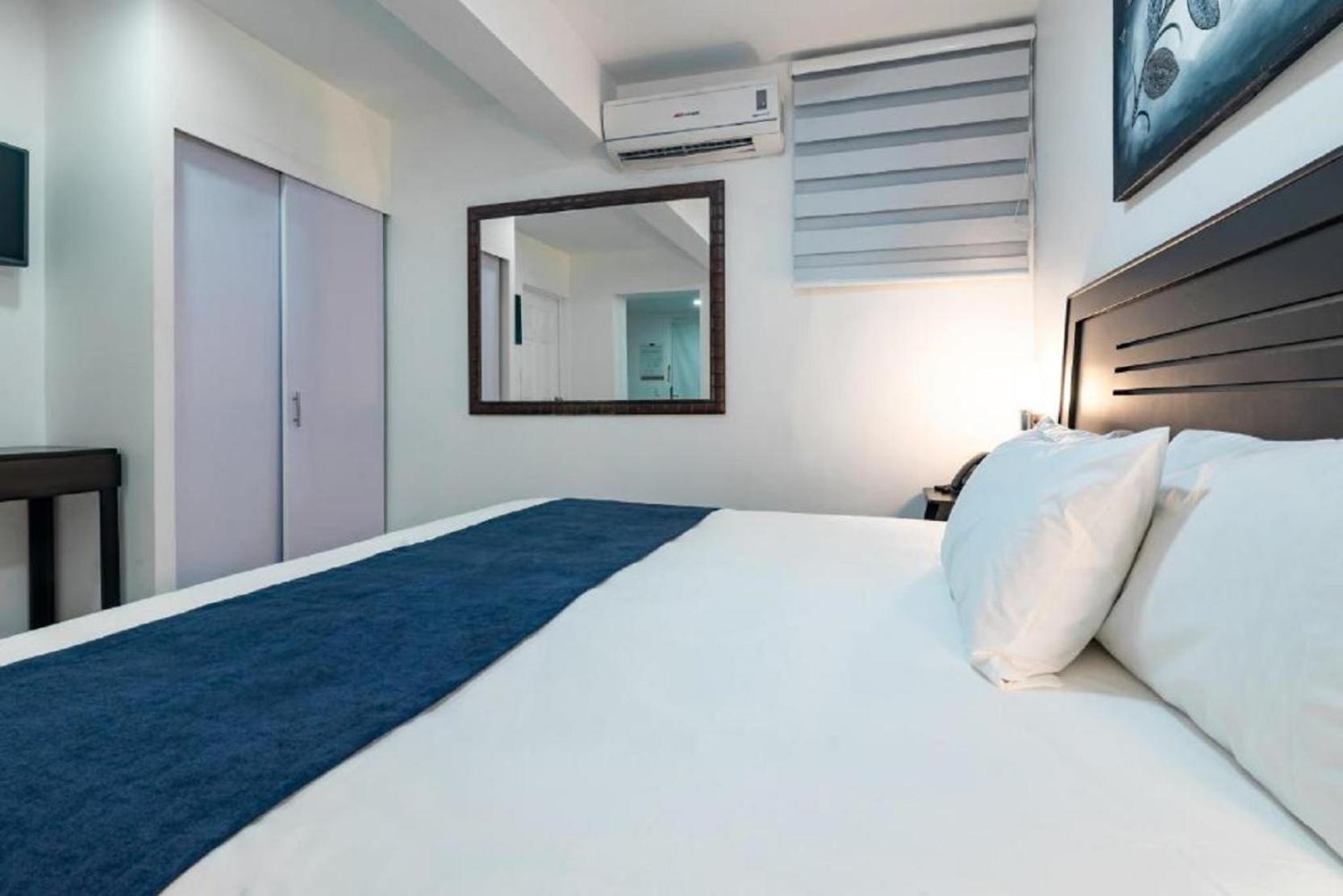 Hotel Tu Casa International Near Delhi Airport ニューデリー エクステリア 写真
